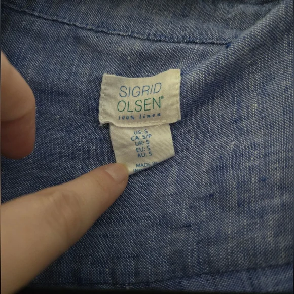 Blue Button-Up Shirt - Picture 4 of 4